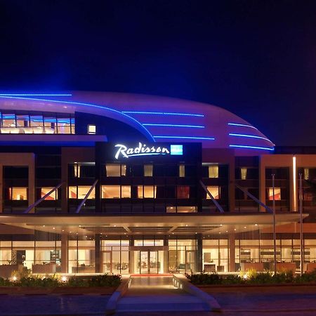 Radisson Blu Hotel, Kuwait Kuwait City Exterior foto Radisson Blu Hotel, Muscat