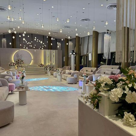 Radisson Blu Hotel, Kuwait Kuwait City Exterior foto