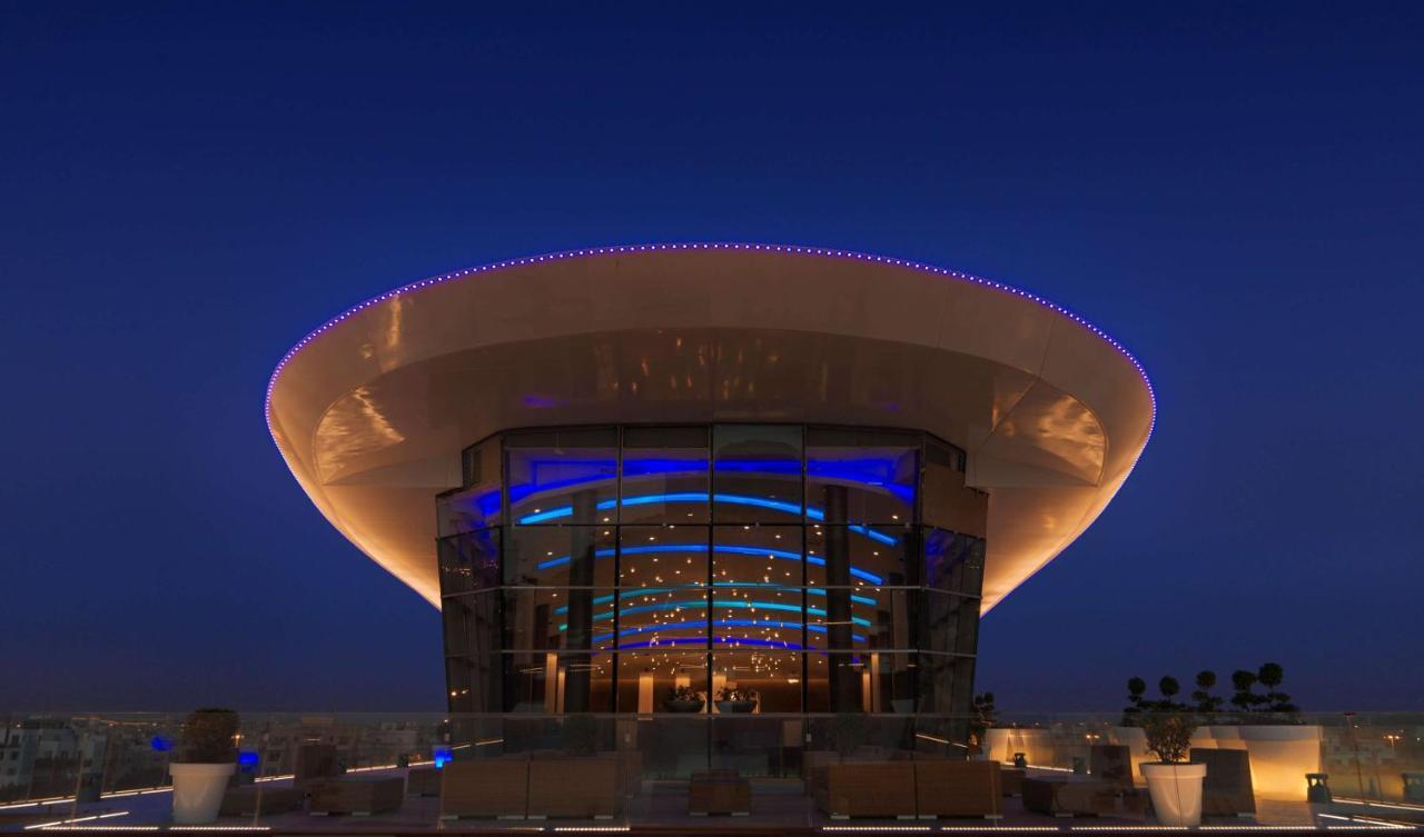 Radisson Blu Hotel, Kuwait Kuwait City Exterior foto The Dubai Opera